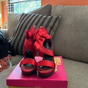 Zipper broke on one shoe